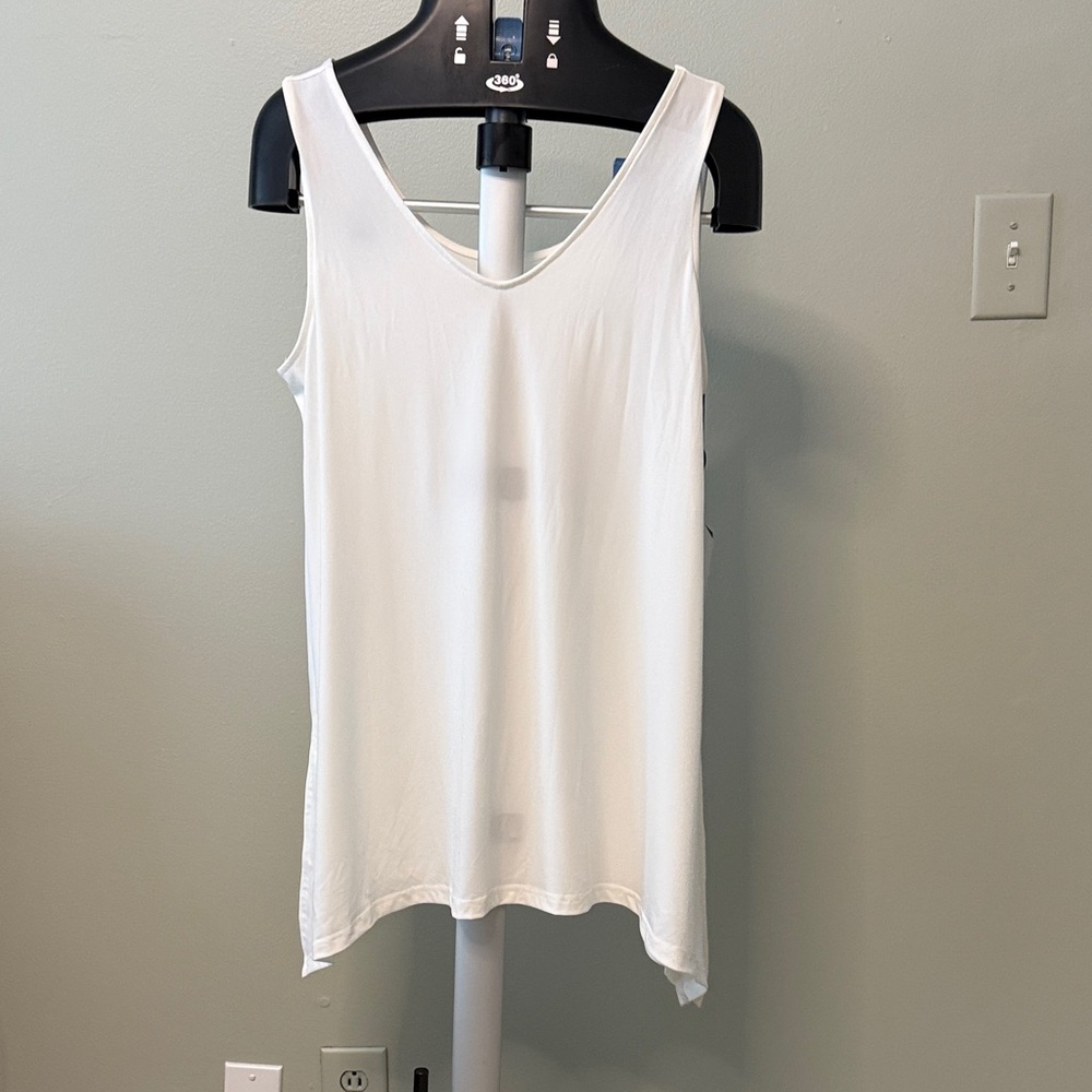 Women's White V-Neck Lightweight Tank Top